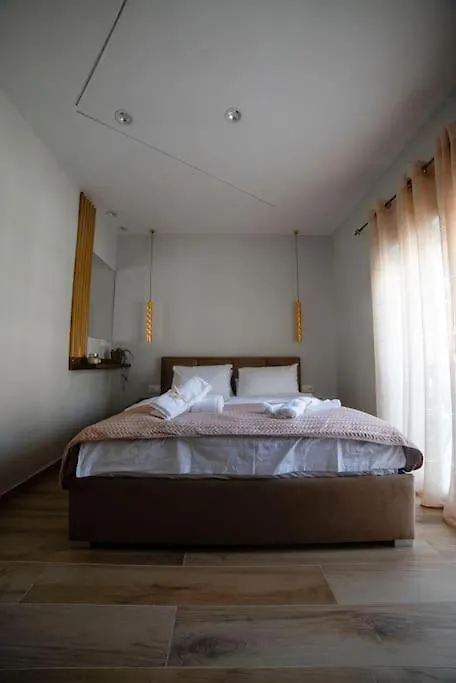 Coloris Aureus Room Thessaloniki
